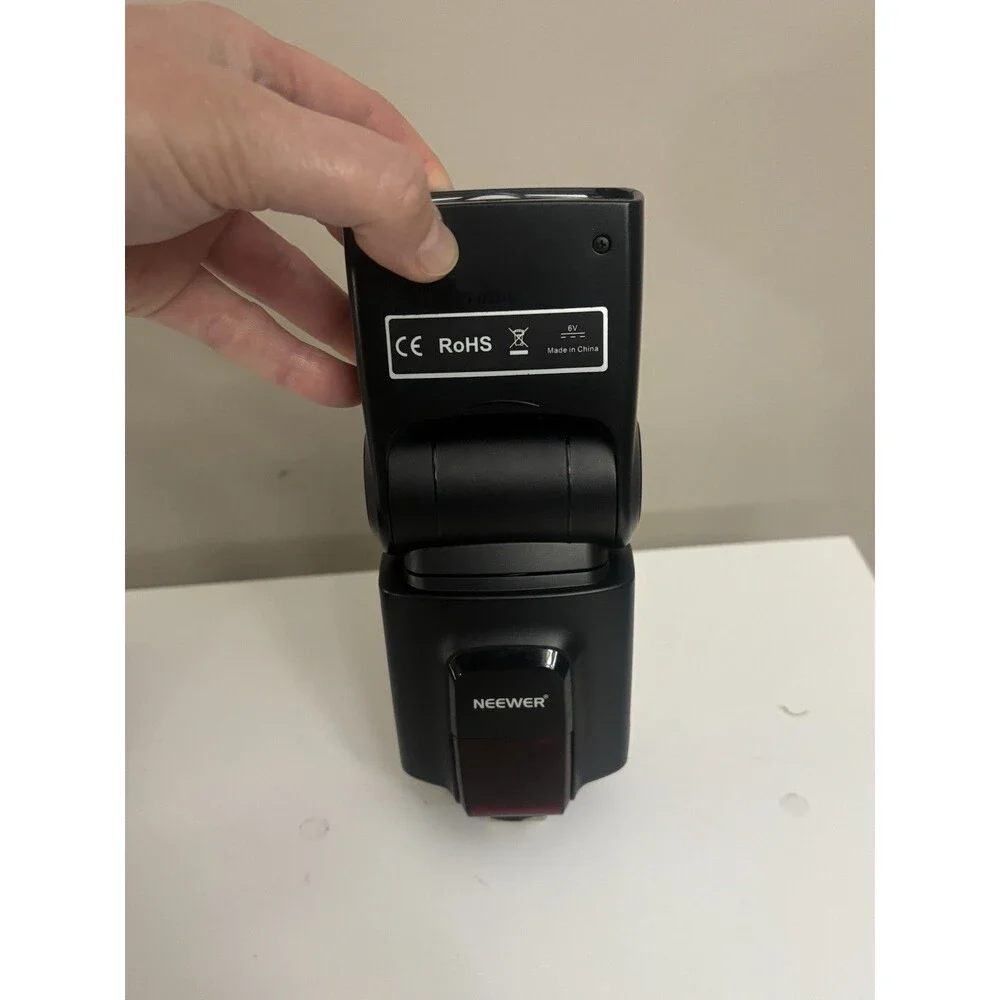 Neewer TT560 Flash Speedlite Digital Camera with Standard Hot Shoe w Reflector